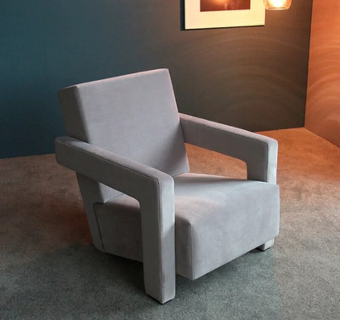 ALETTA LOUNGE CHAIR 11