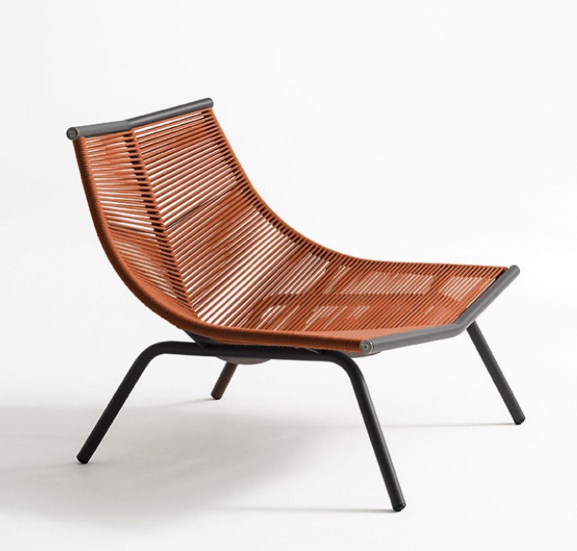 ALETTA LOUNGE CHAIR 5