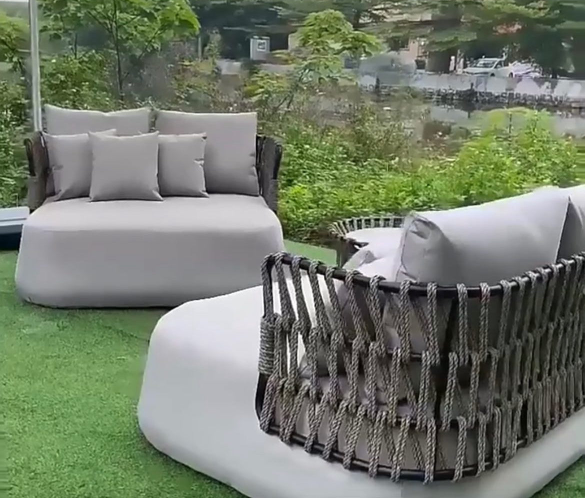 EL NIDO PROJECT