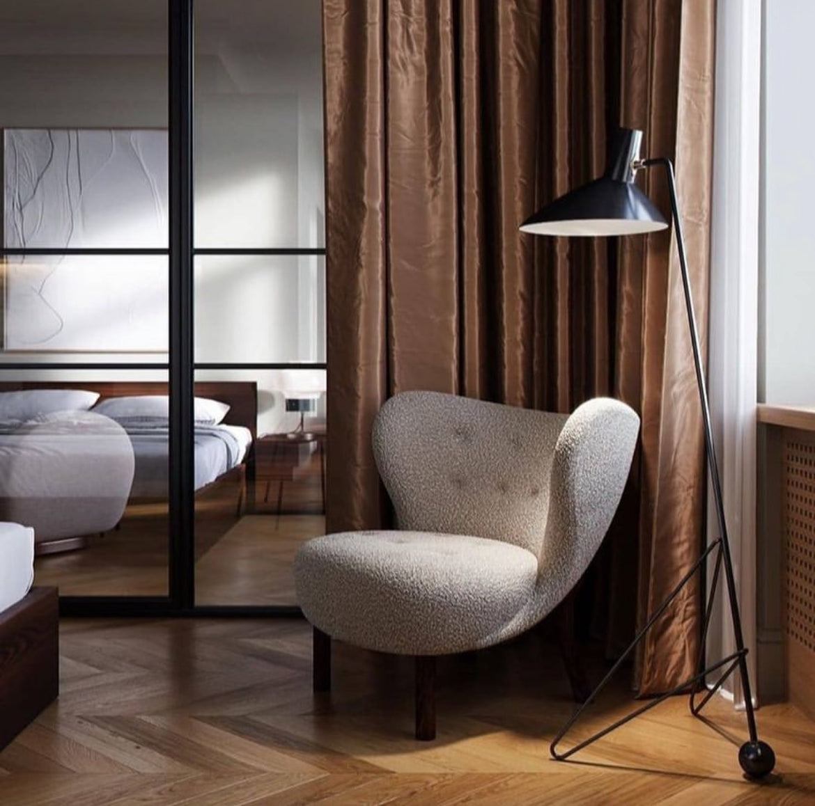 ALETTA LOUNGE CHAIR 86
