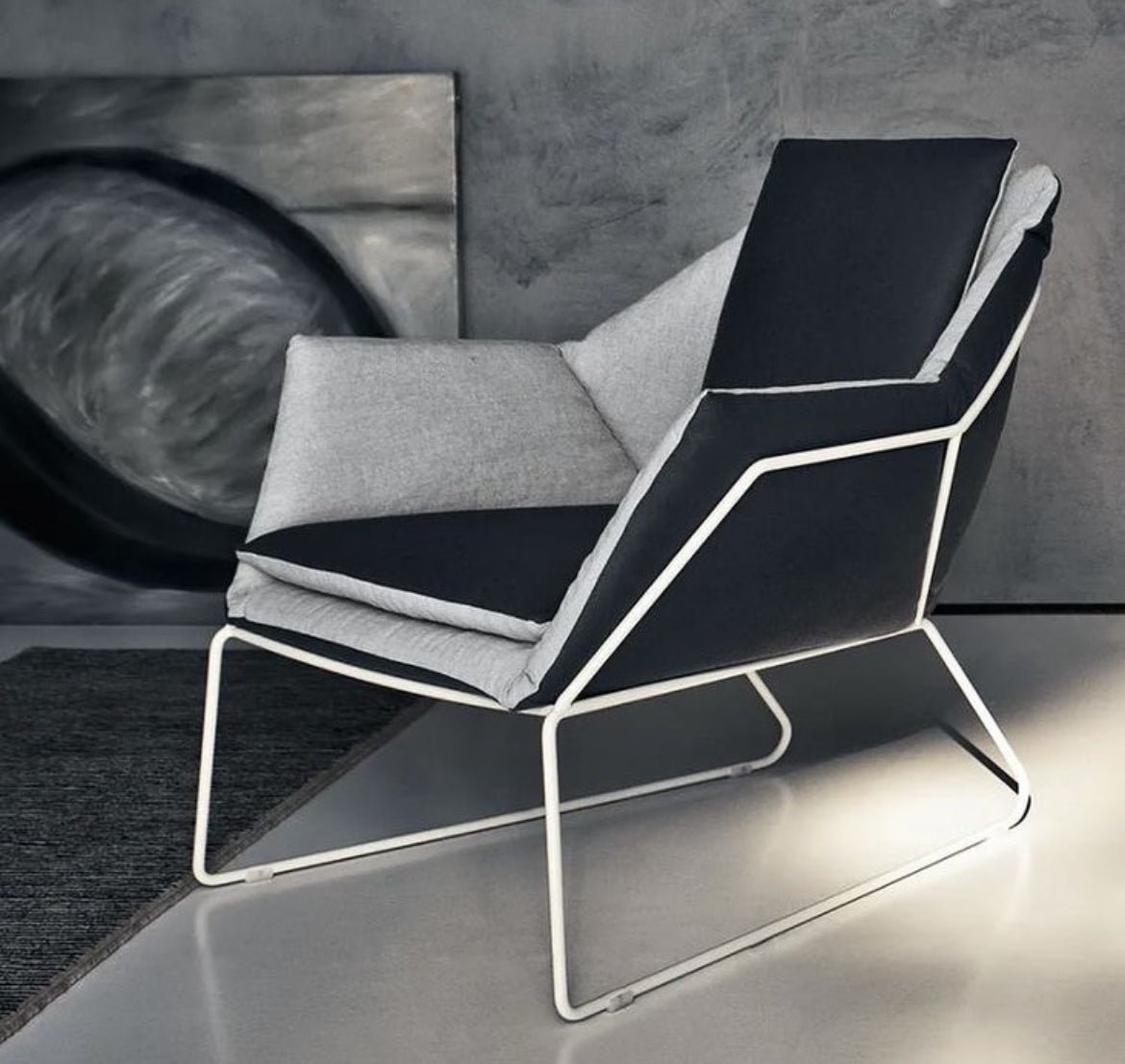 ALETTA LOUNGE CHAIR 81