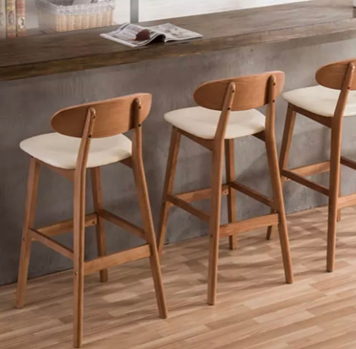 ALETTA BAR STOOL 19