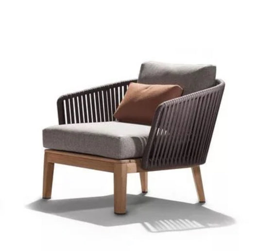 ALETTA LOUNGE CHAIR 153