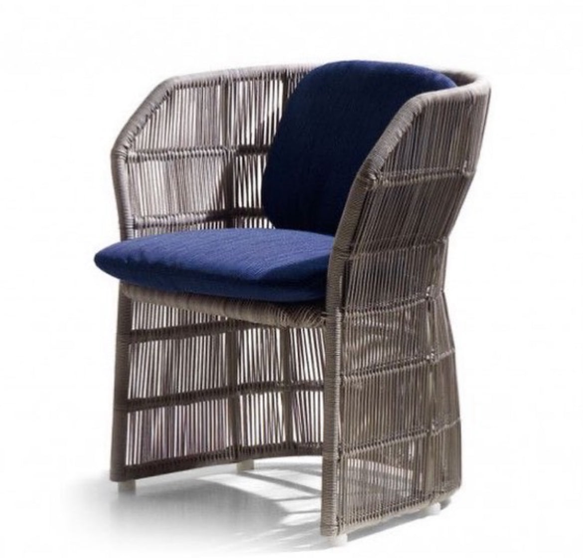 ALETTA LOUNGE CHAIR 8