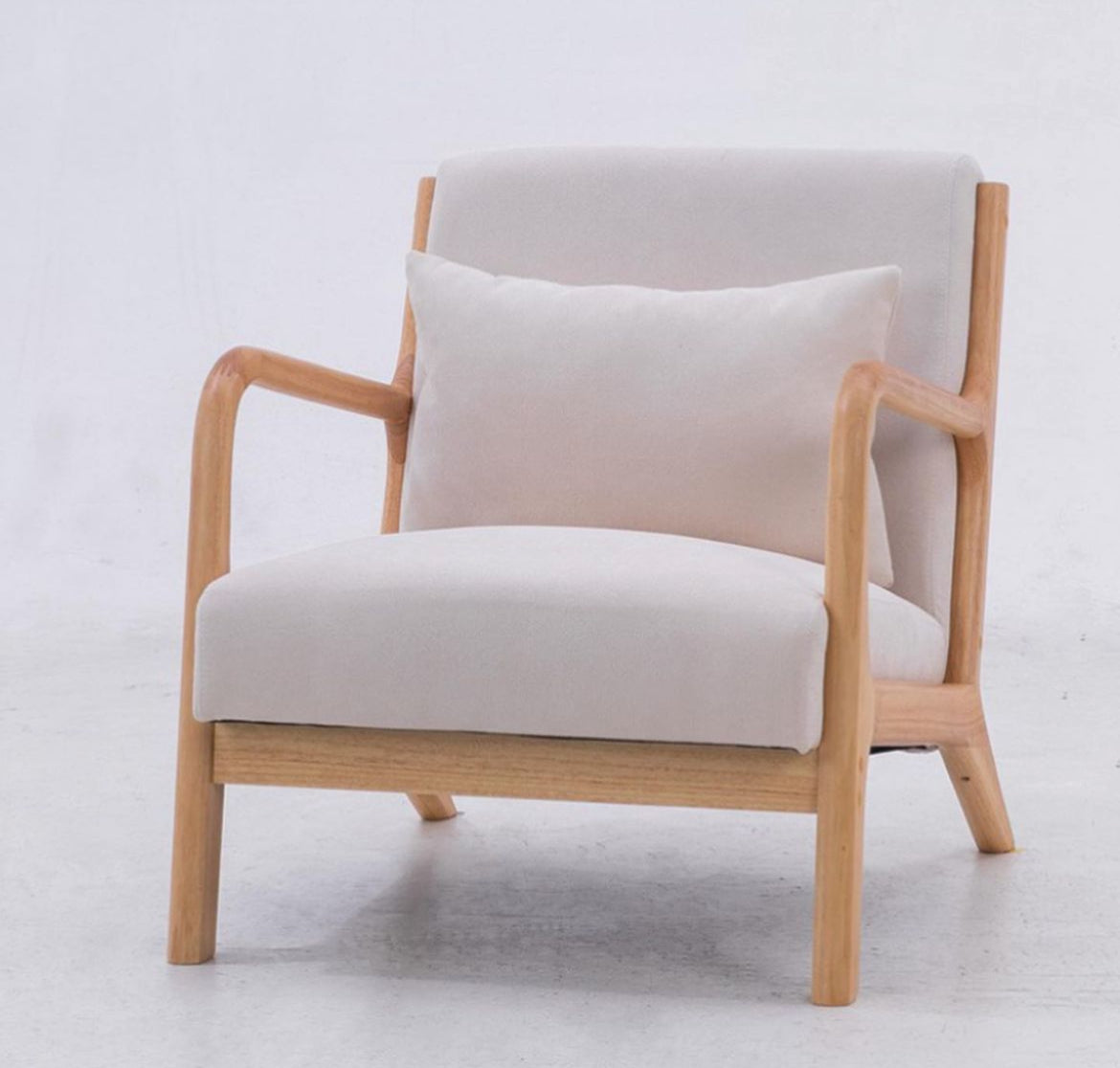 ALETTA LOUNGE CHAIR 4