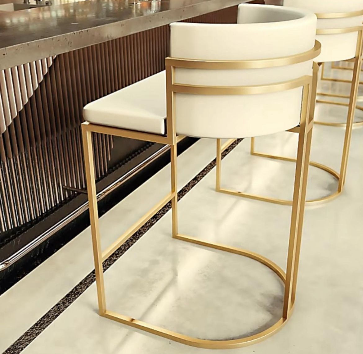 ALETTA BAR STOOL 36