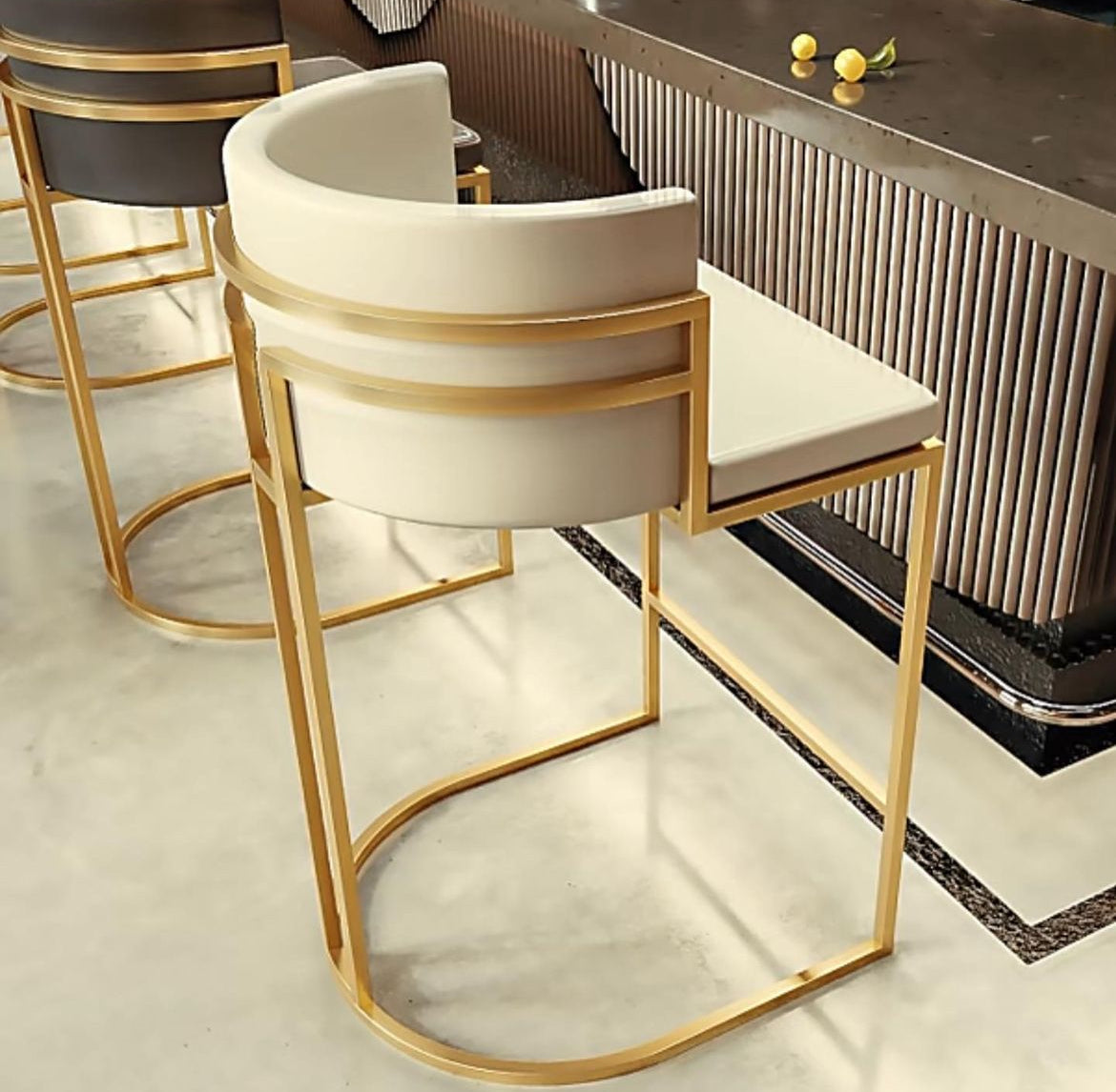 ALETTA BAR STOOL 36