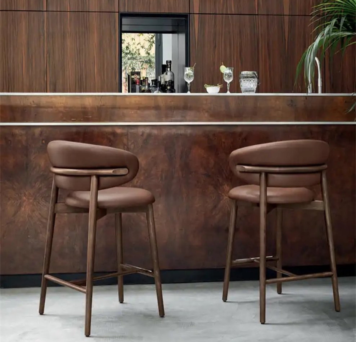 ALETTA BAR STOOL 47