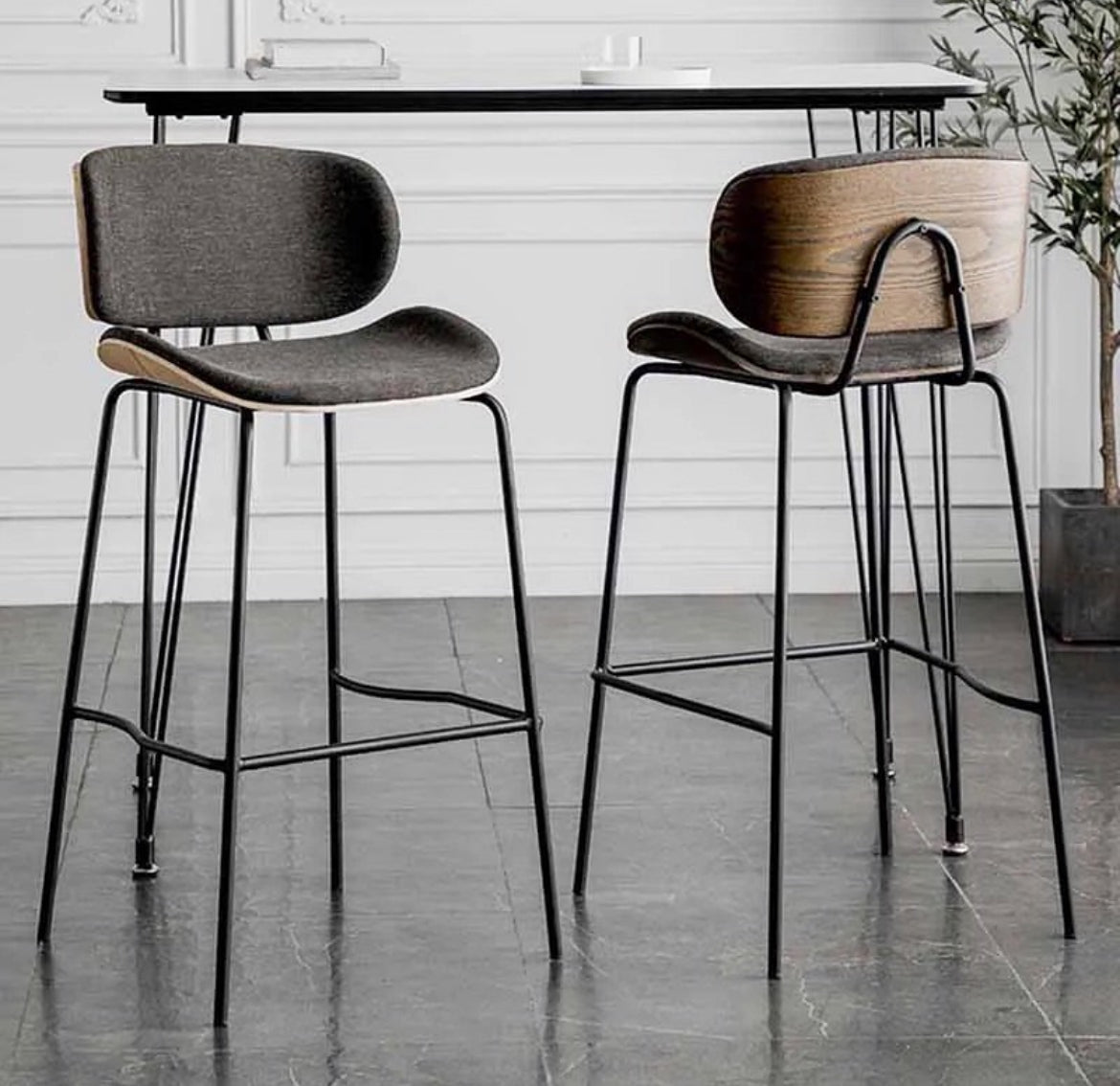 ALETTA BAR STOOL 46