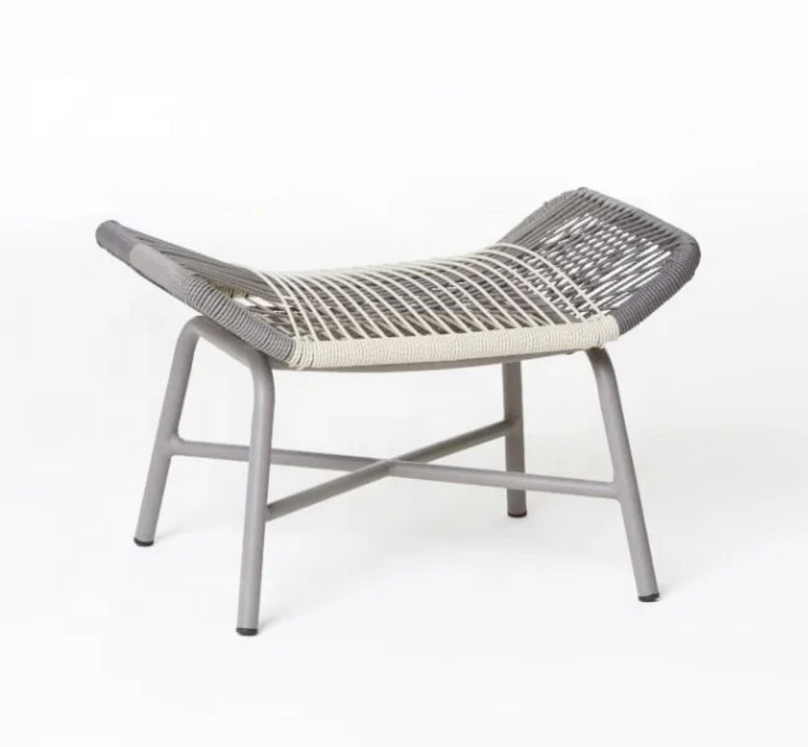 ALETTA LOUNGE CHAIR 22