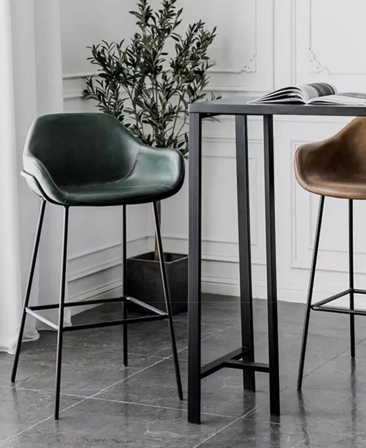 ALETTA BAR STOOL 38