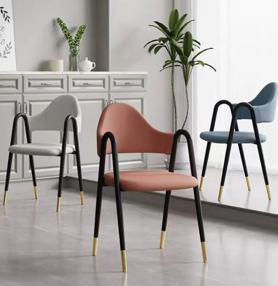 ALETTA DINING CHAIR 67