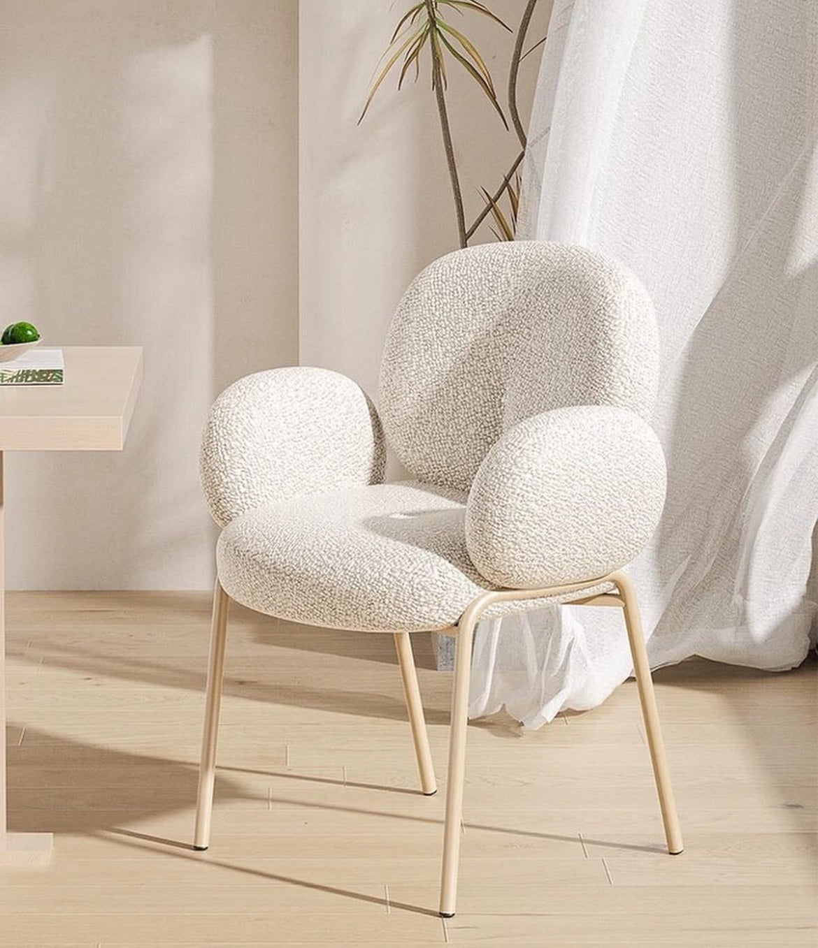 ALETTA DINING CHAIR 131