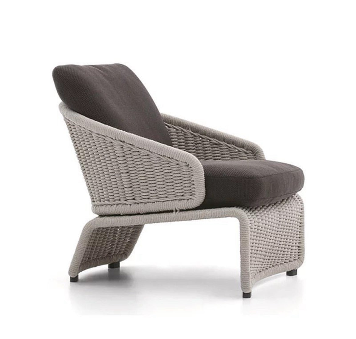 ALETTA LOUNGE CHAIR 157