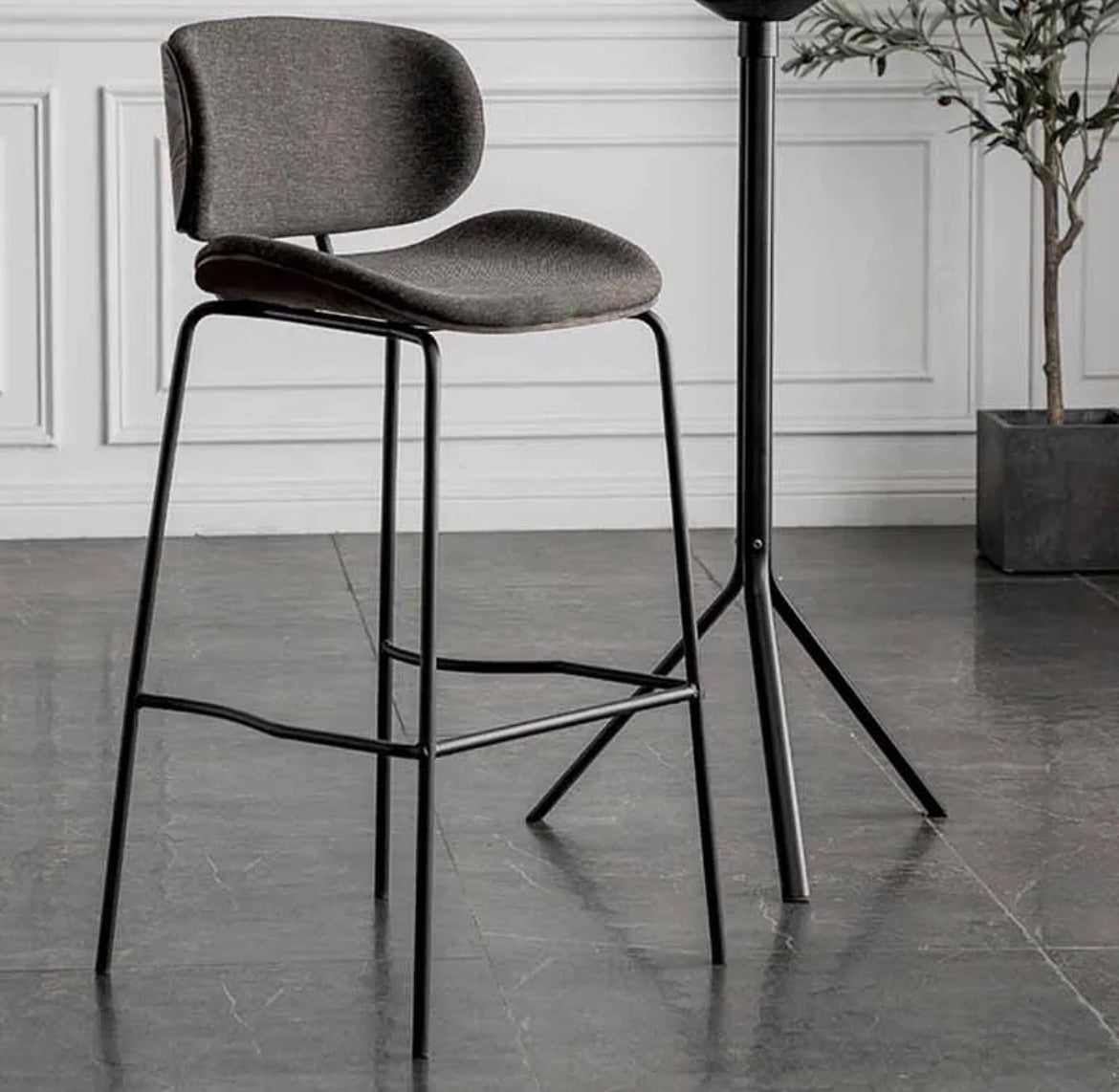 ALETTA BAR STOOL 46