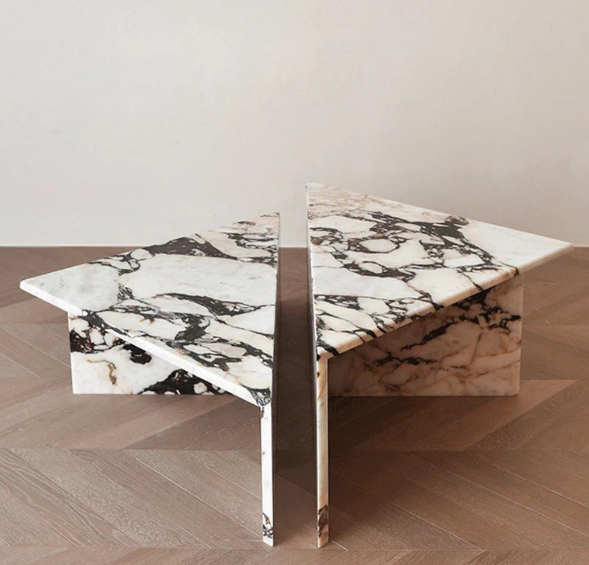 ALETTA COFFEE TABLE 21