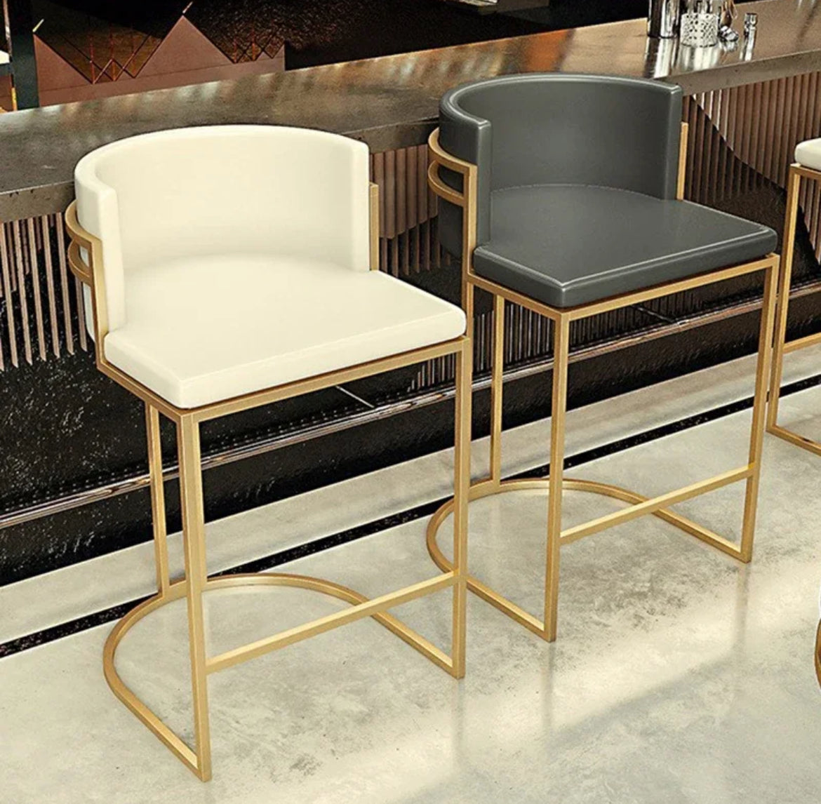 ALETTA BAR STOOL 36